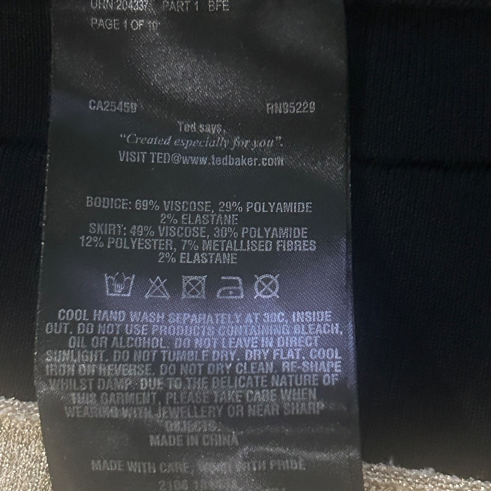 Ted Baker Wytney Black & Gold Cold Shoulder Skater Dress Size 3 - Picture 16 of 16